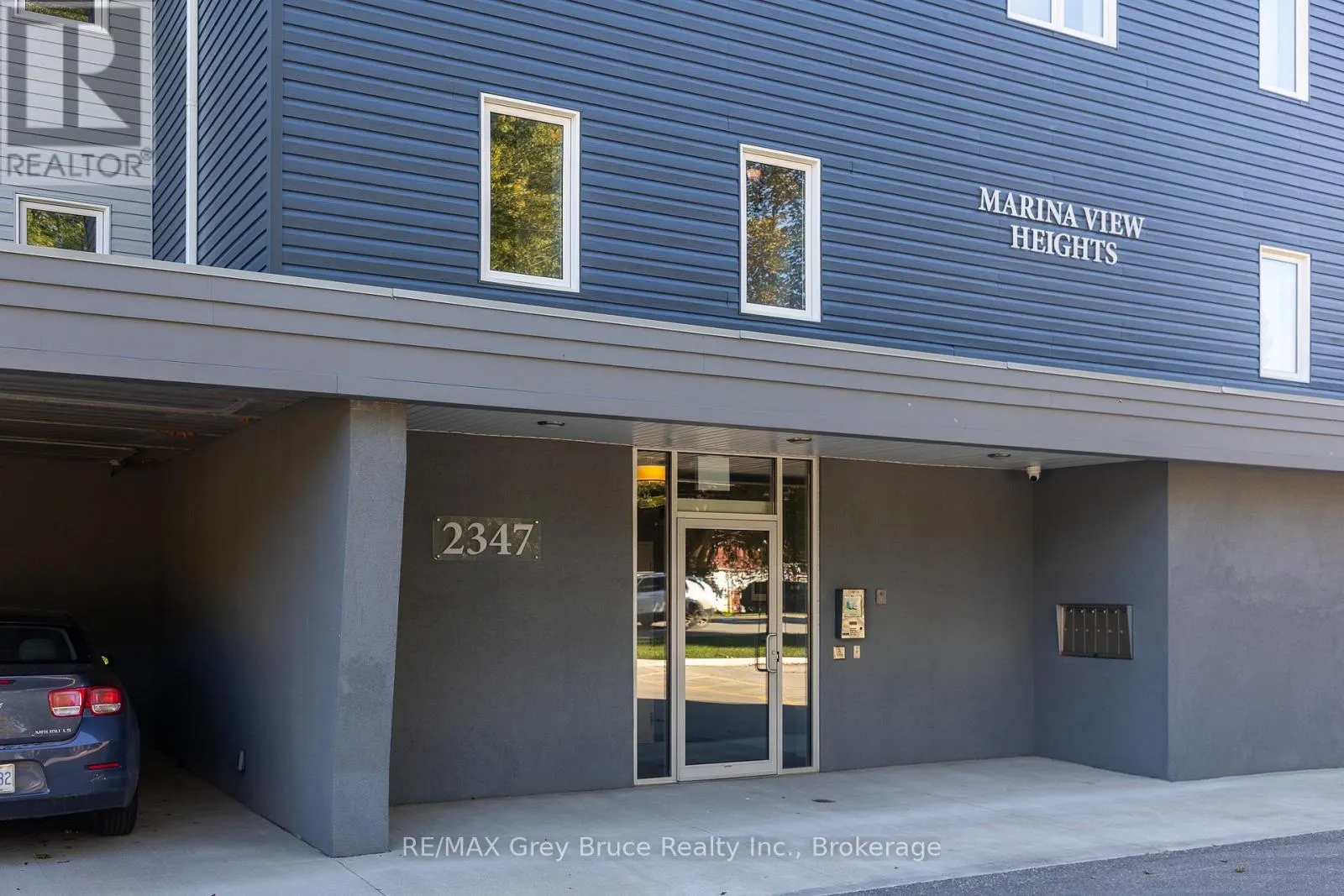 21 - 2347 3RD AVENUE W, #21