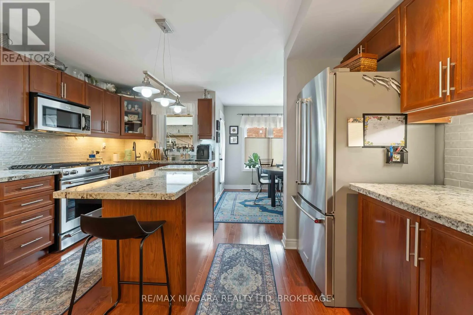 55 WRIGHT CRESCENT