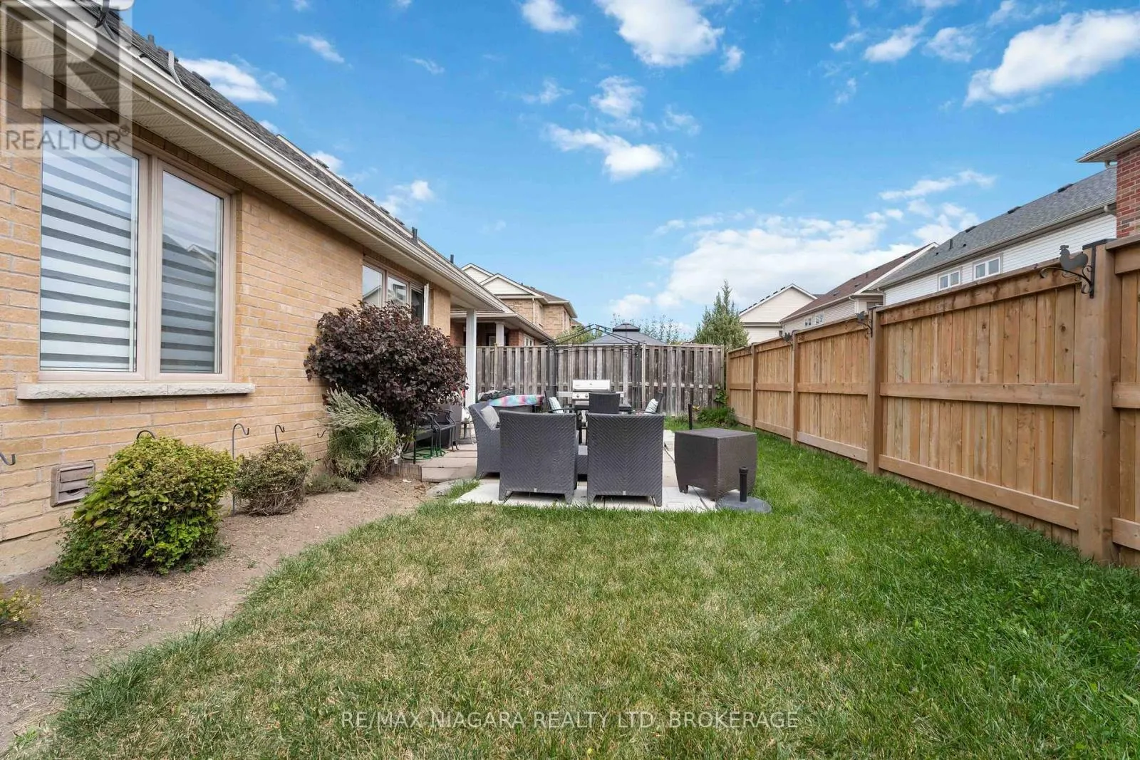 55 WRIGHT CRESCENT