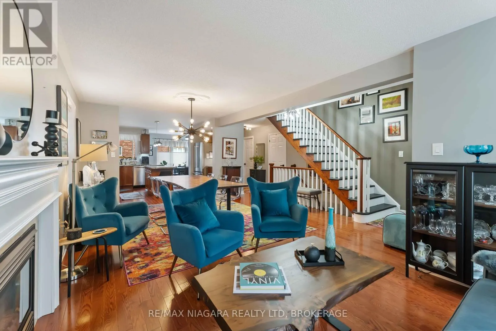 55 WRIGHT CRESCENT