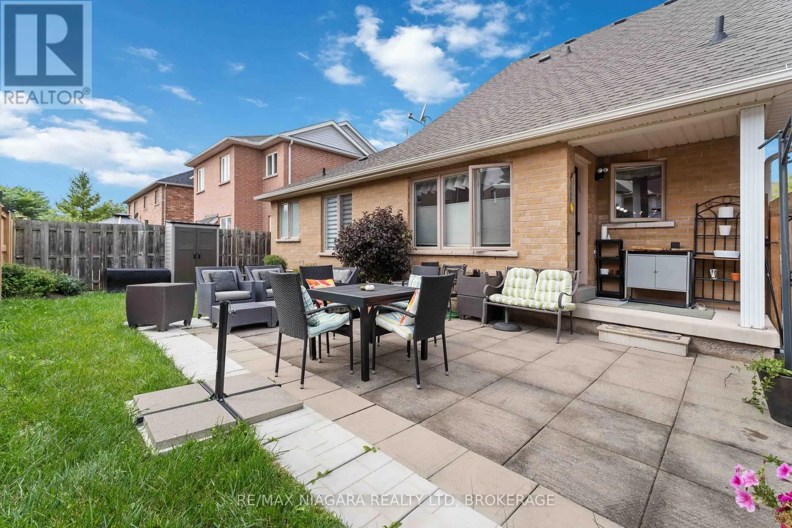 55 WRIGHT CRESCENT