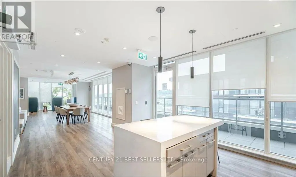 401 - 212 KING WILLIAM STREET