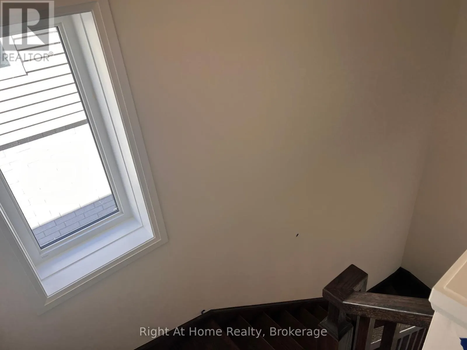 #68 - 660 COLBORNE STREET W, ##68