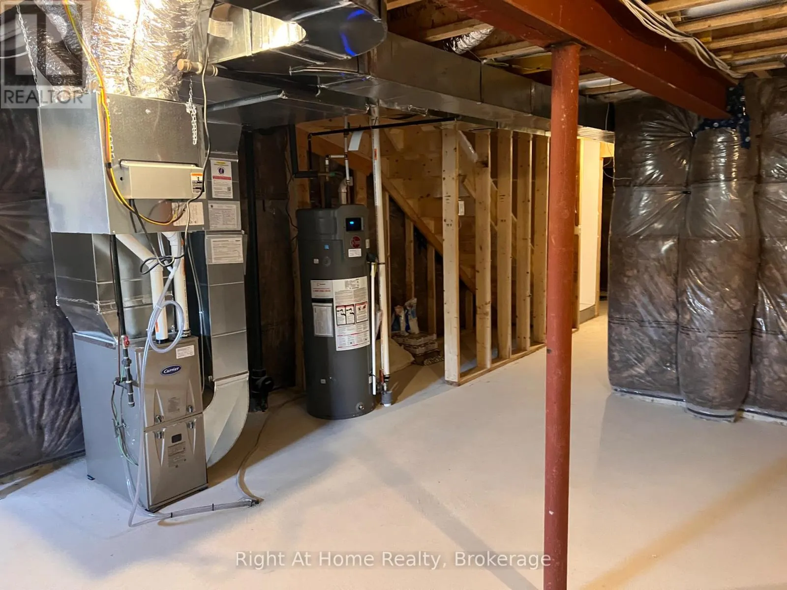 #68 - 660 COLBORNE STREET W, ##68