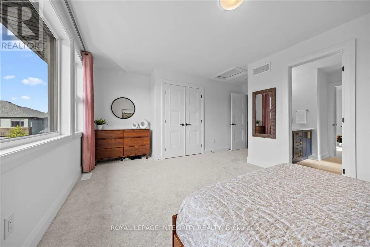 970 ISLINGTON WAY