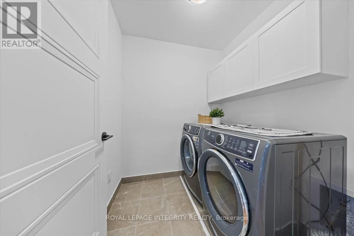 970 ISLINGTON WAY