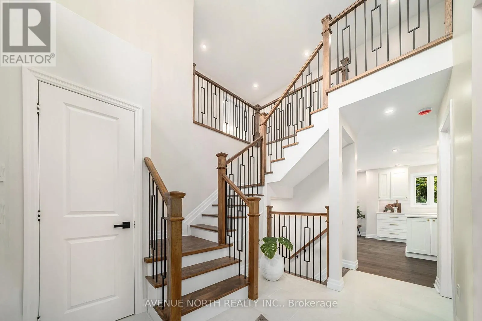 19 NEWLAND DRIVE
