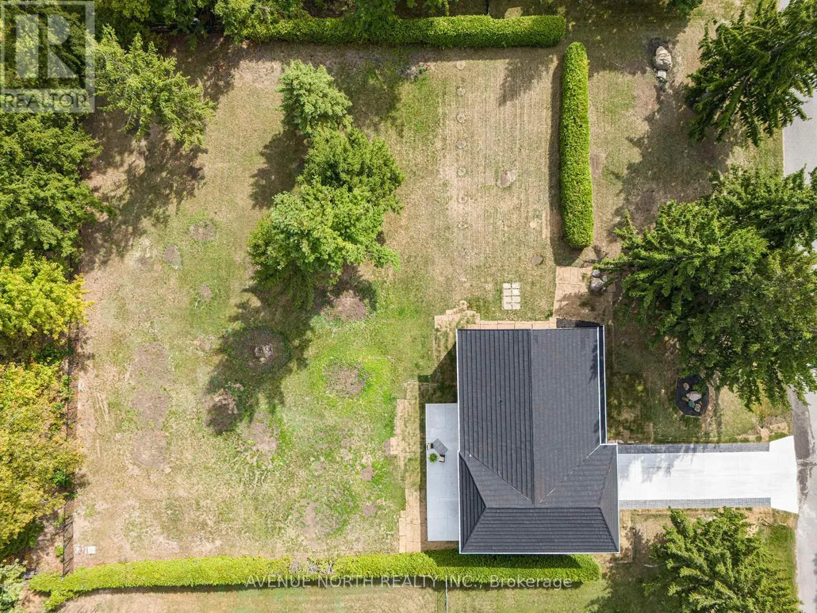 19 NEWLAND DRIVE