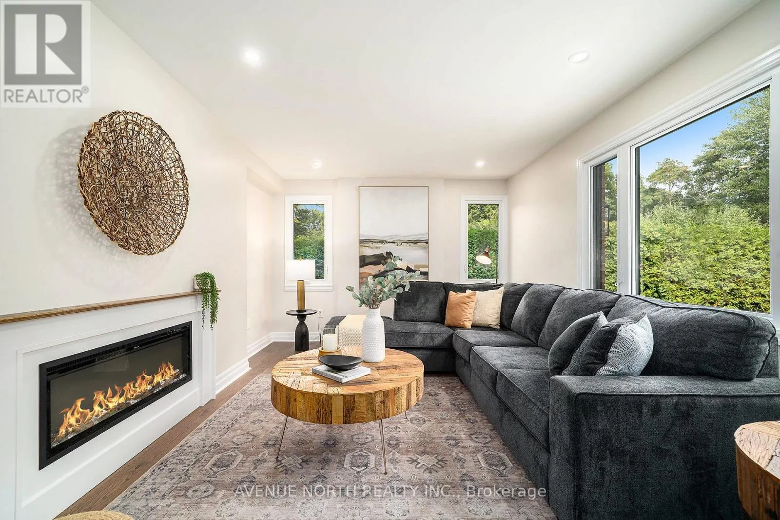 19 NEWLAND DRIVE
