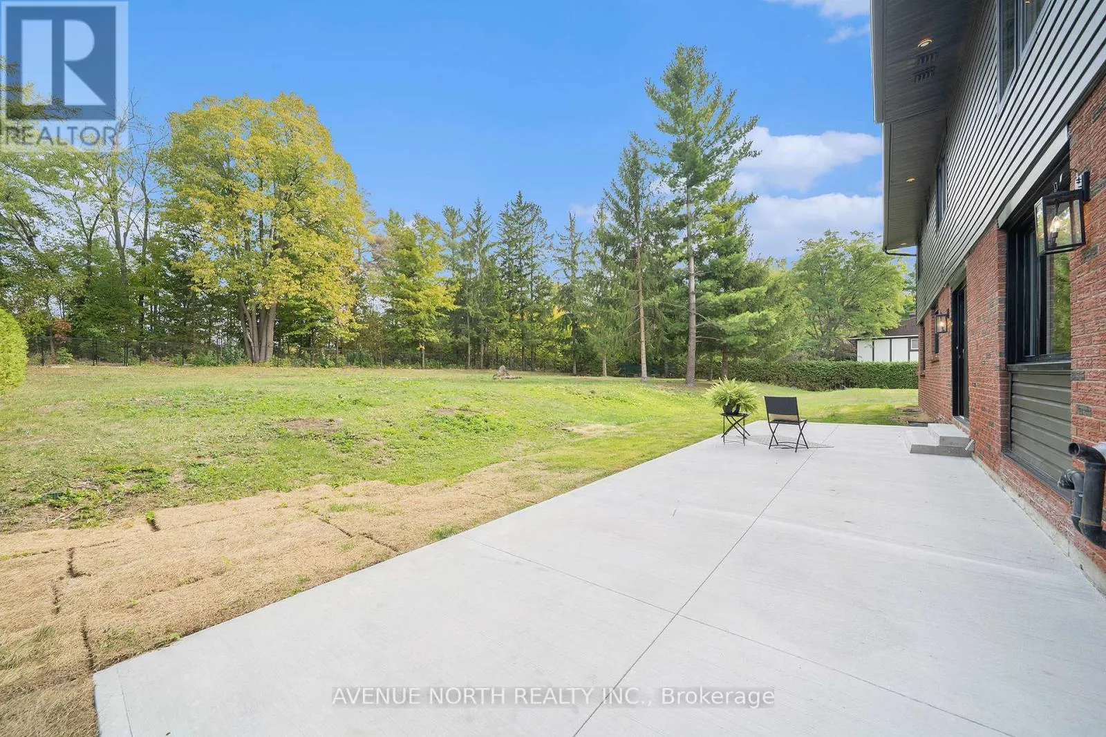 19 NEWLAND DRIVE