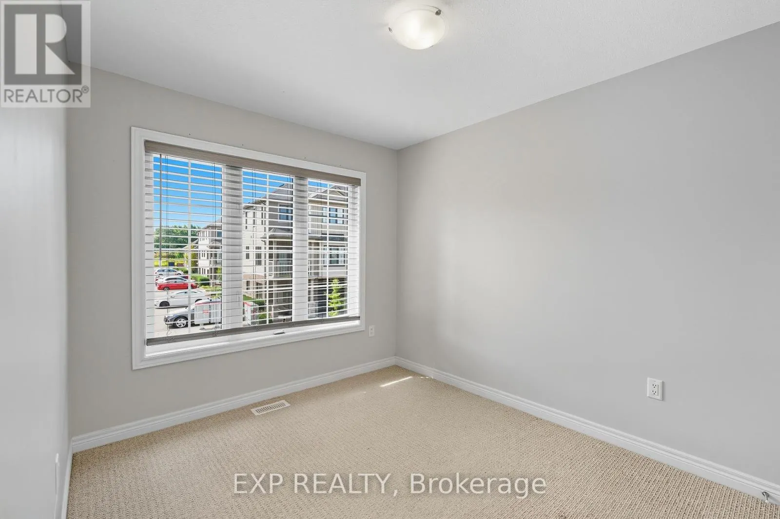 18 - 377 GLANCASTER ROAD