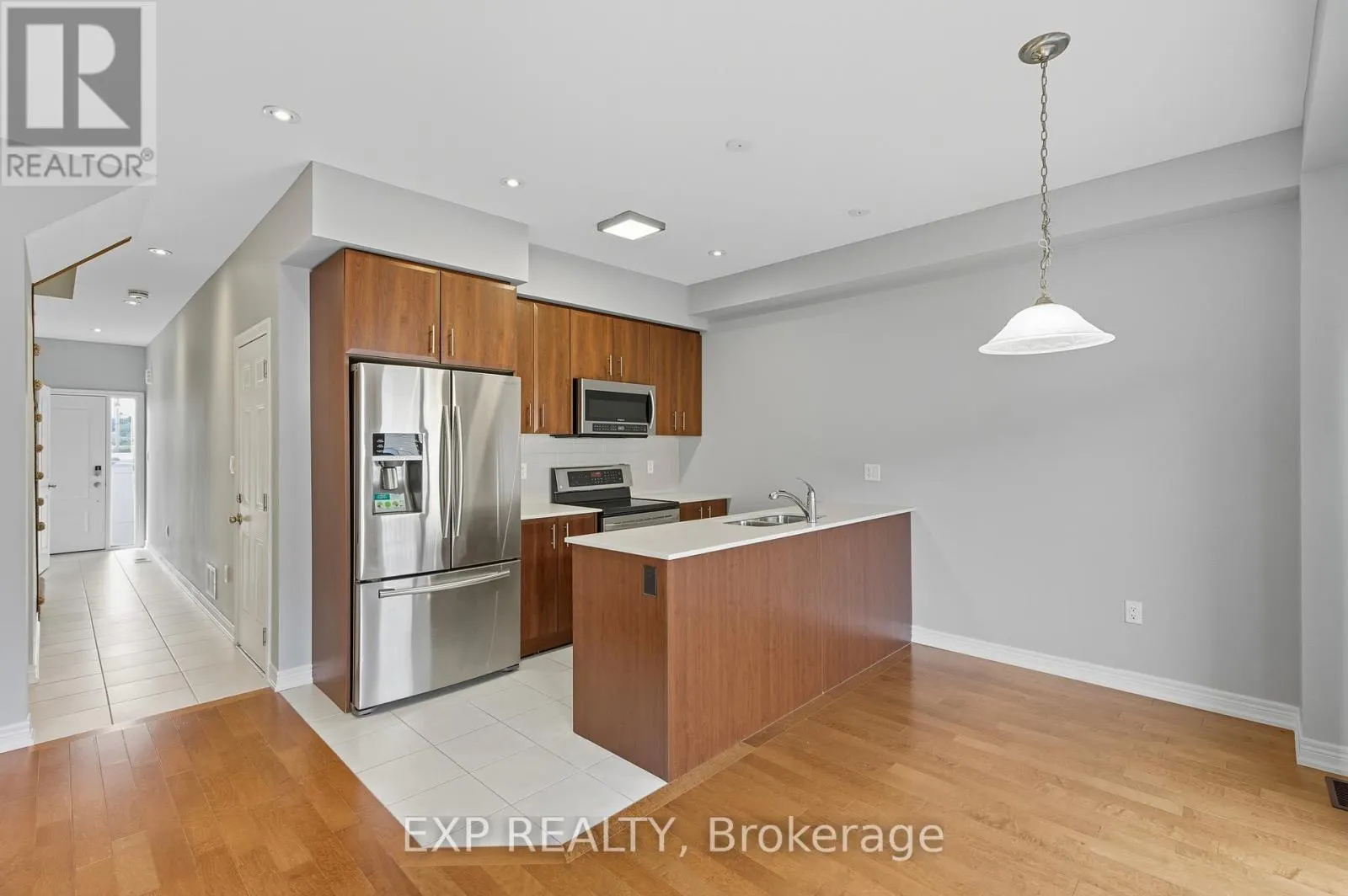 18 - 377 GLANCASTER ROAD