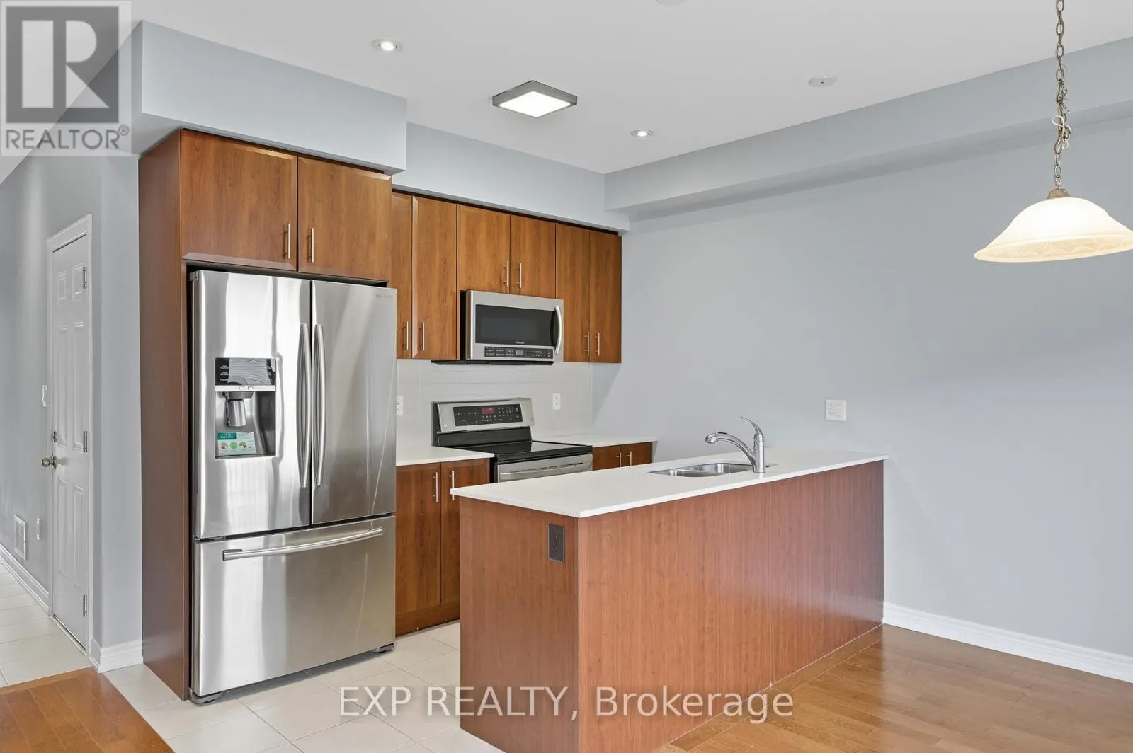 18 - 377 GLANCASTER ROAD