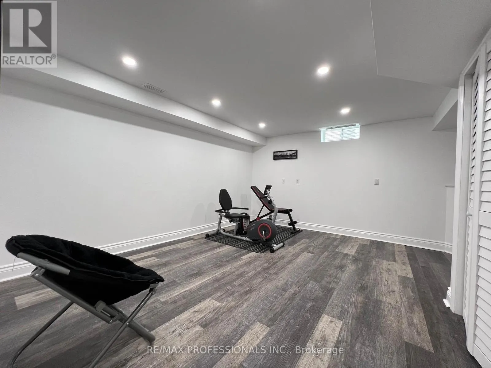 373 WEST ACRES DRIVE