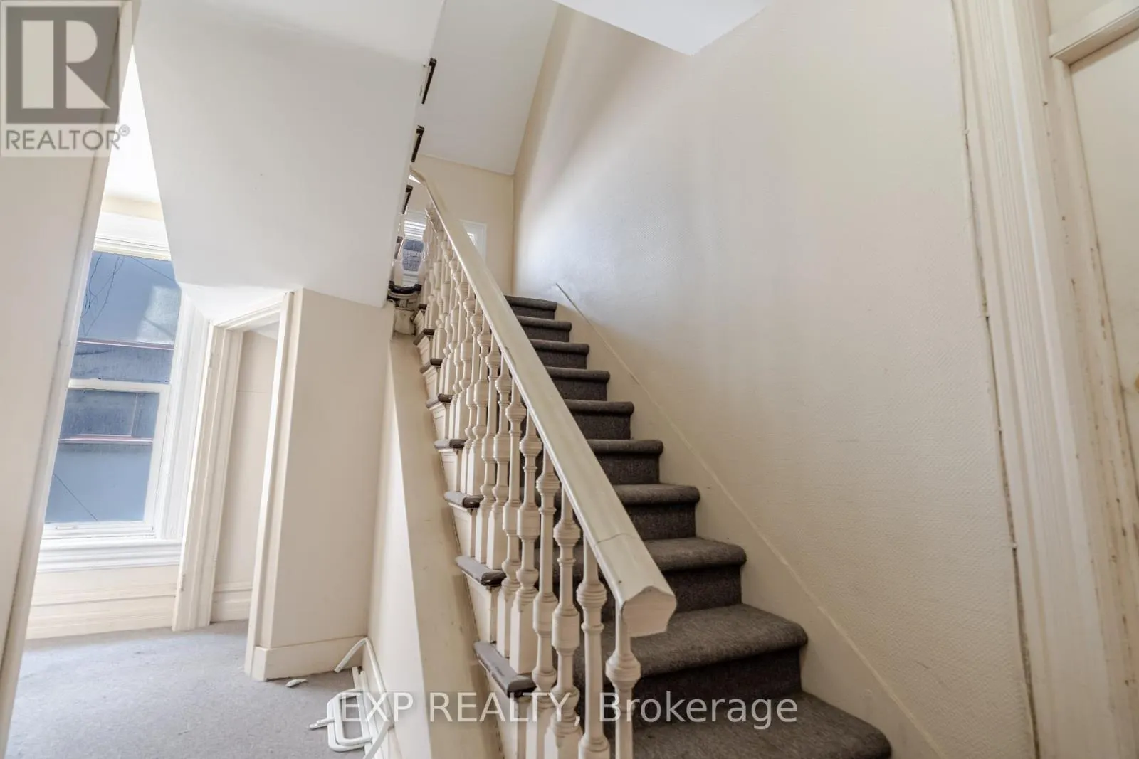 88 MACLAREN STREET