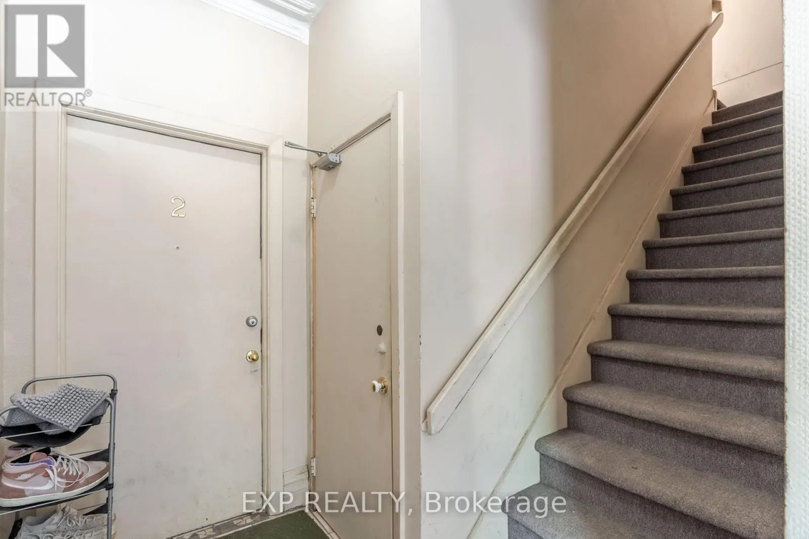 88 MACLAREN STREET