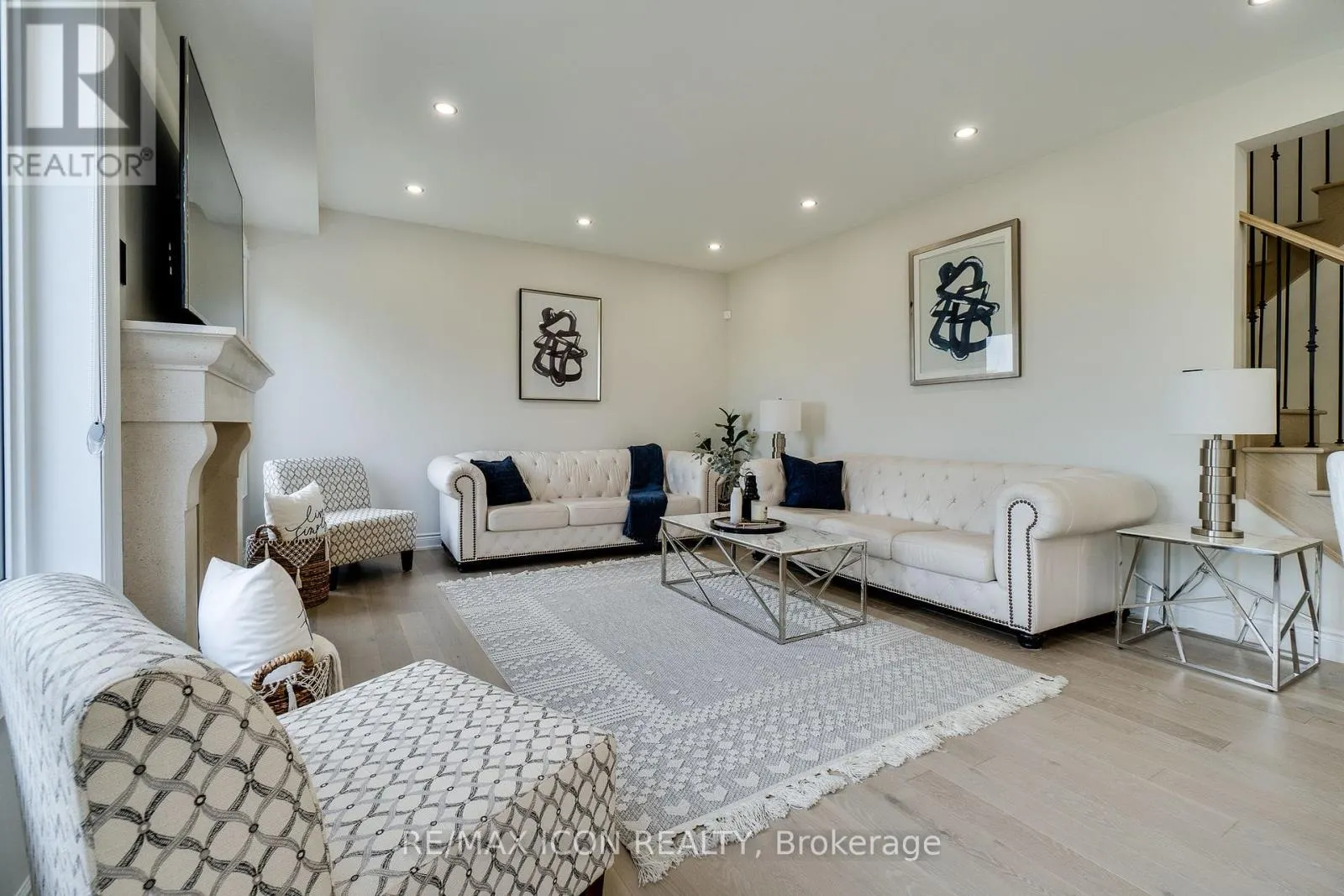 904 FOREST CREEK COURT