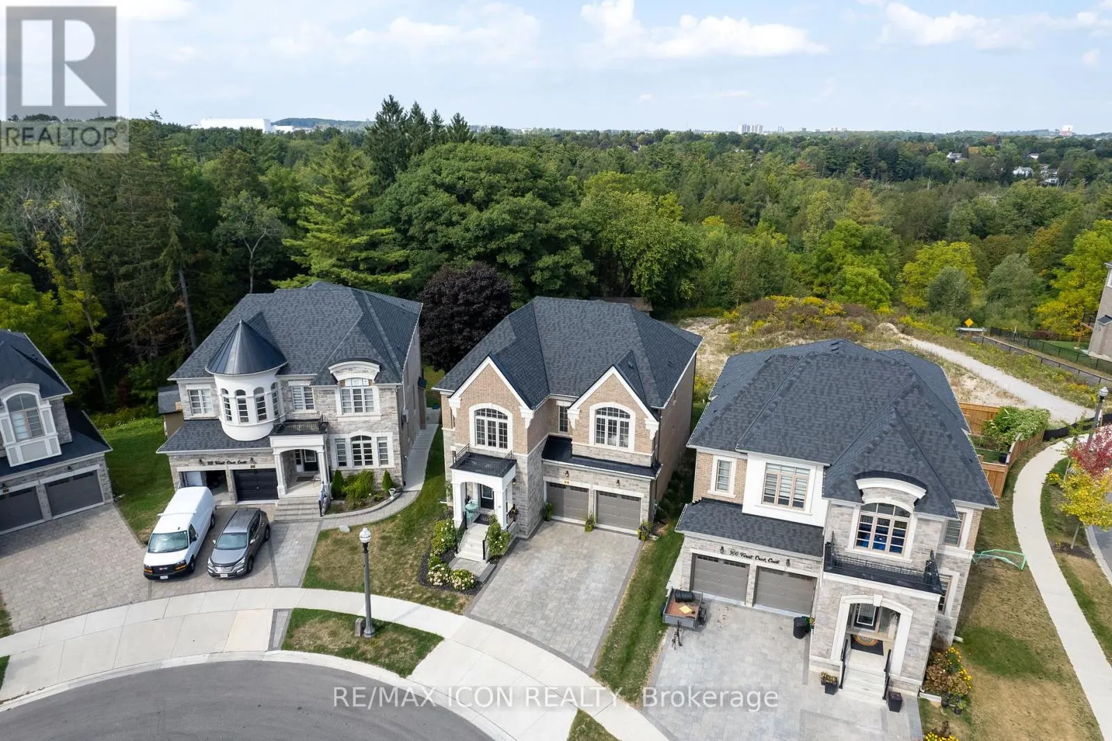 904 FOREST CREEK COURT