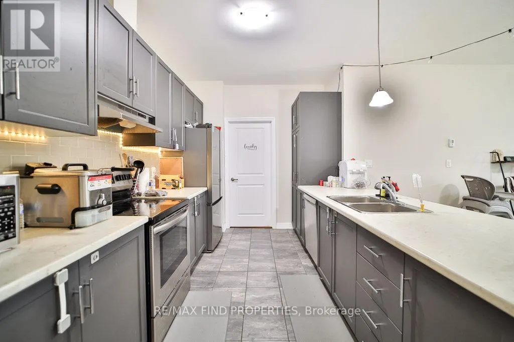53 - 4311 MANN STREET