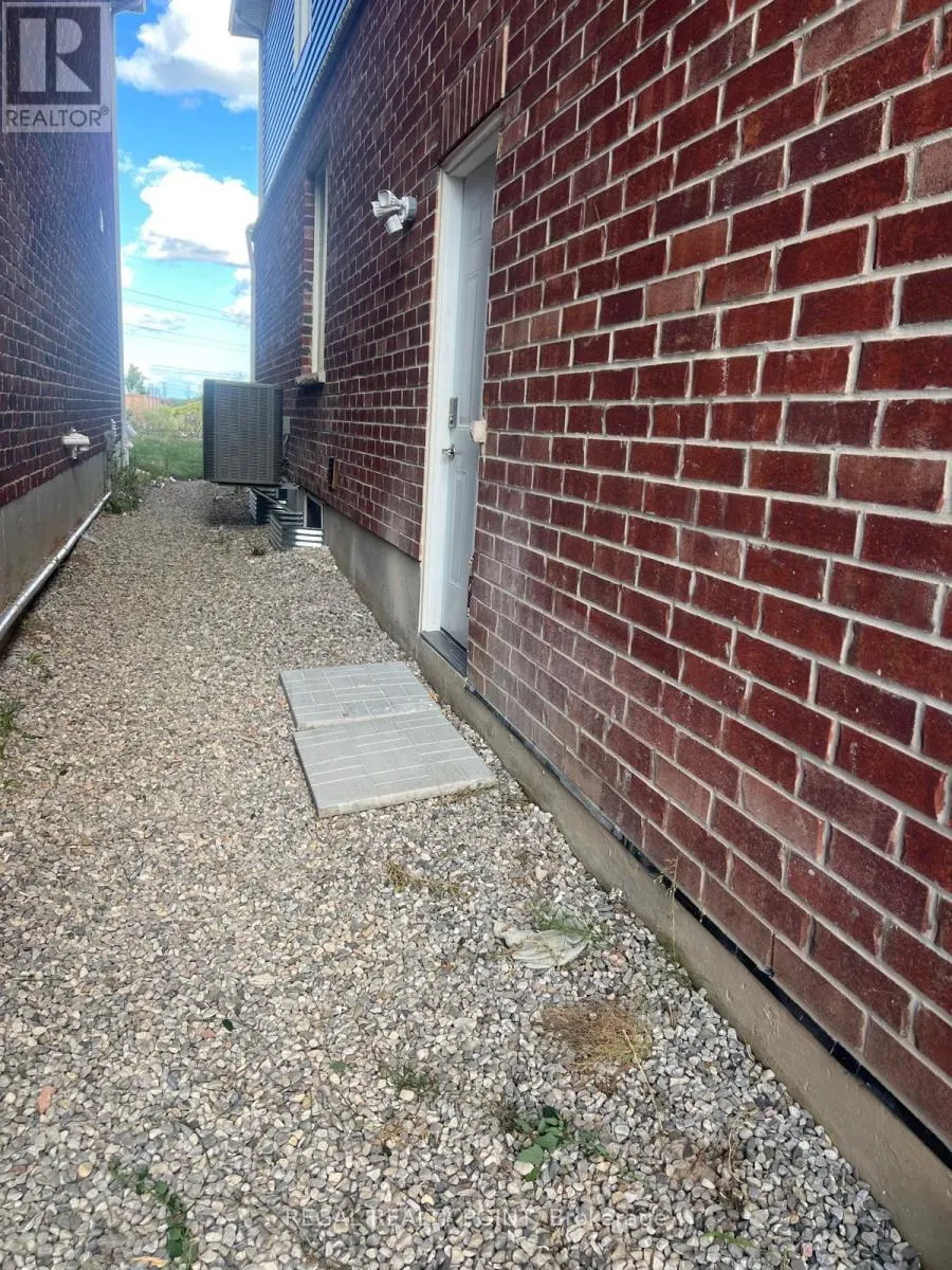 11 SITLER STREET