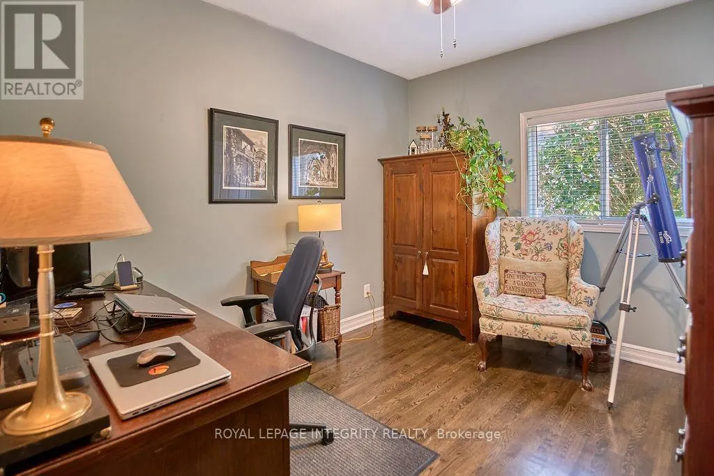 21 INSMILL CRESCENT