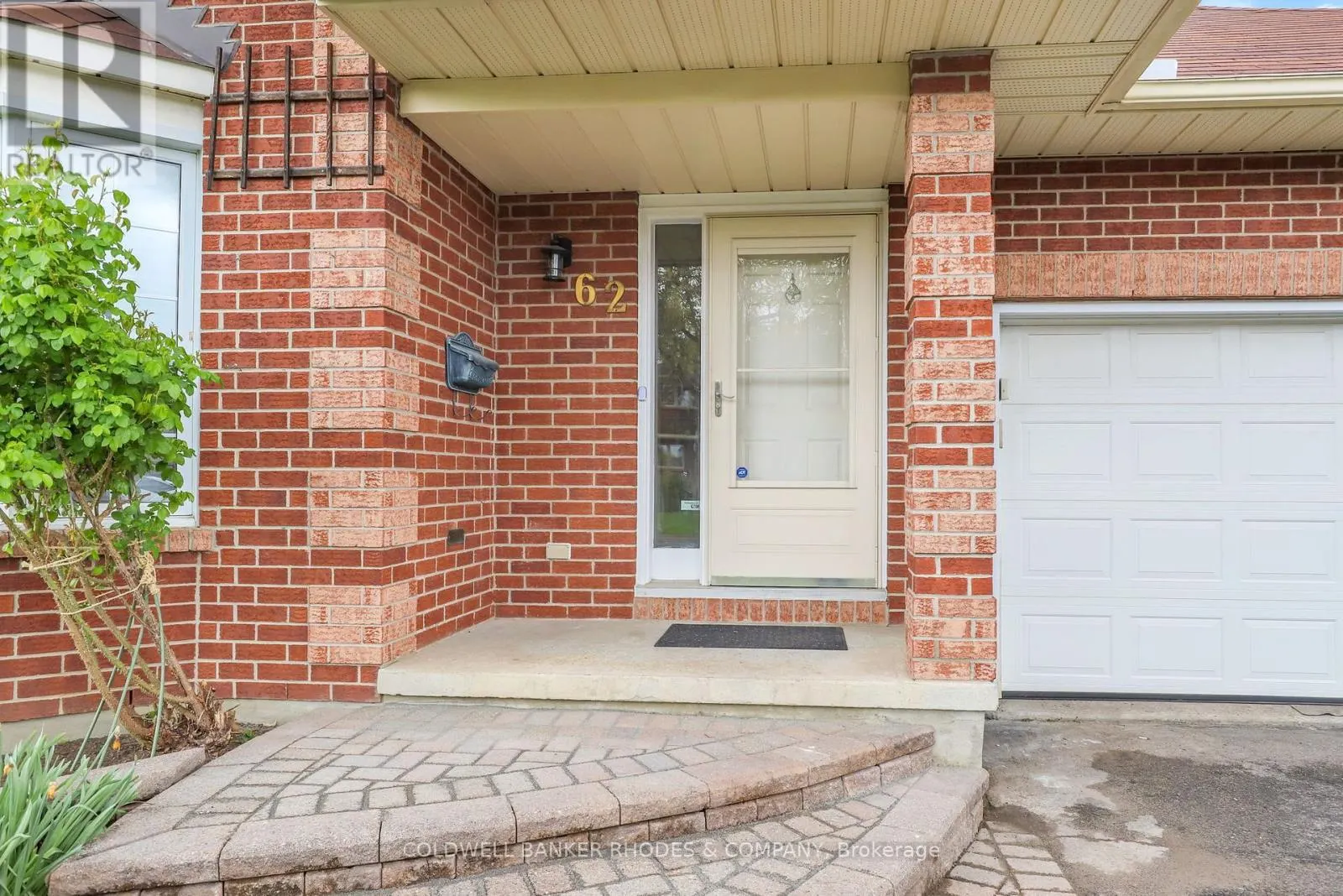 62 BEECHFERN DRIVE