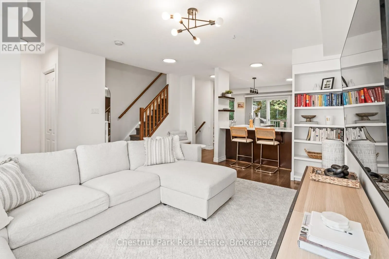 24 - 37 SILVER STREET, #24