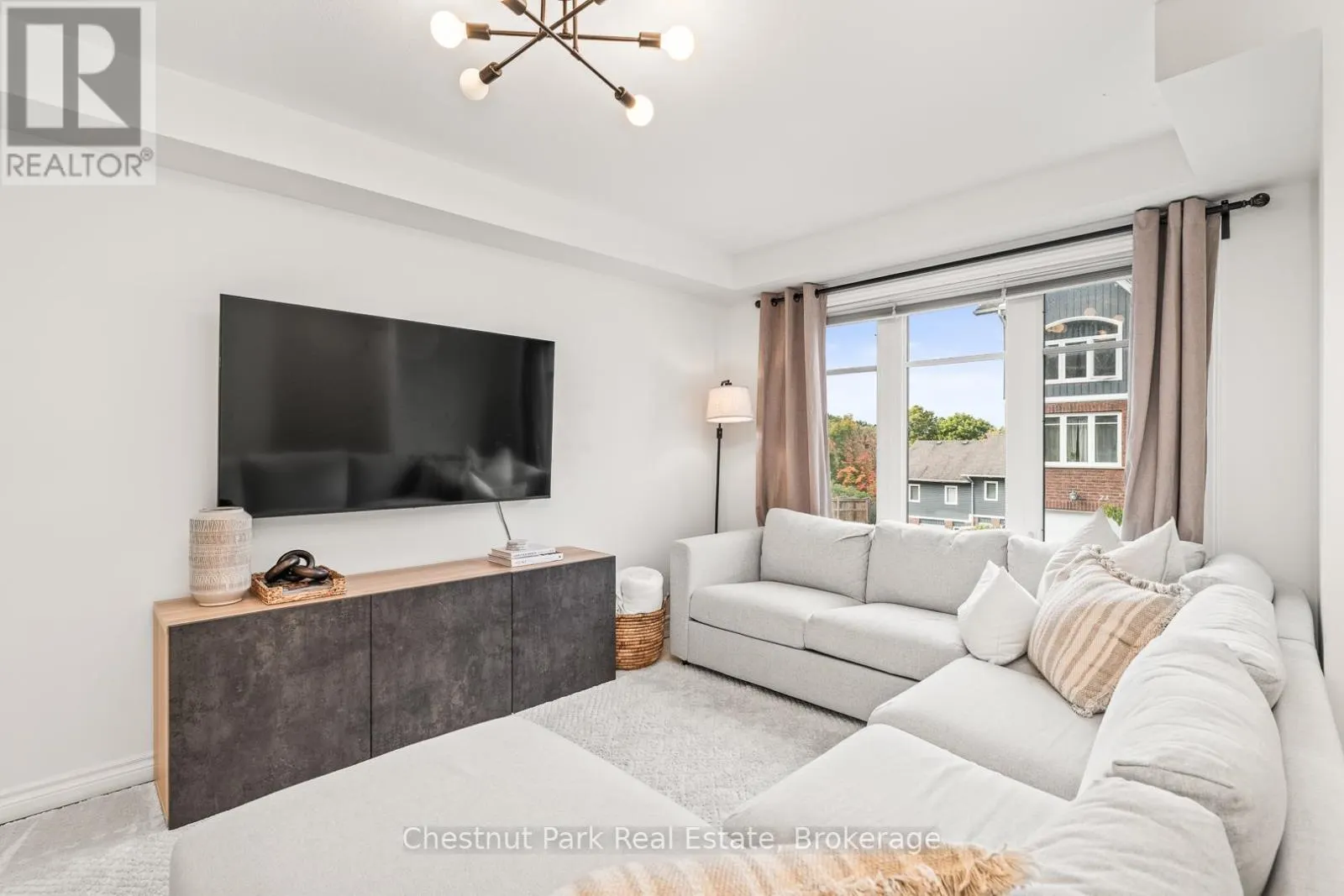 24 - 37 SILVER STREET, #24