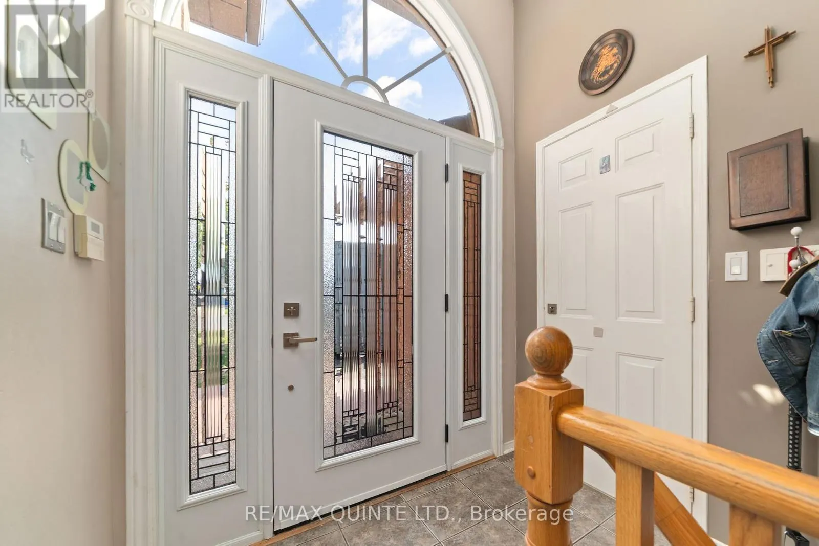 2 MARCHMONT PLACE