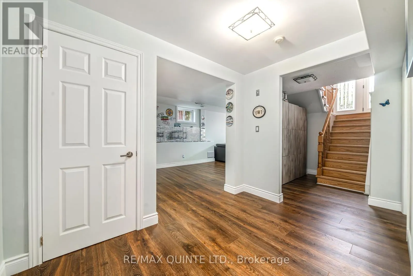 2 MARCHMONT PLACE