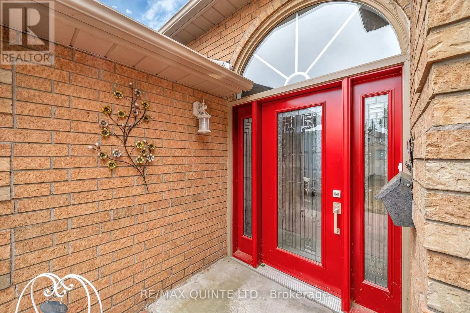 2 MARCHMONT PLACE