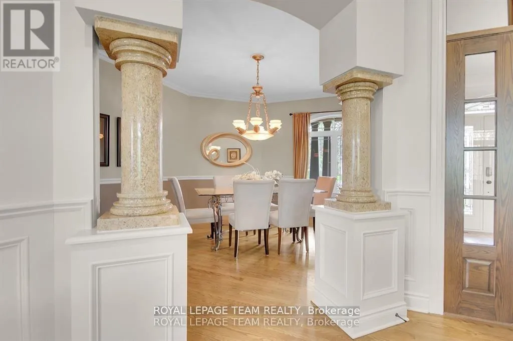 5591 MANOTICK MAIN STREET