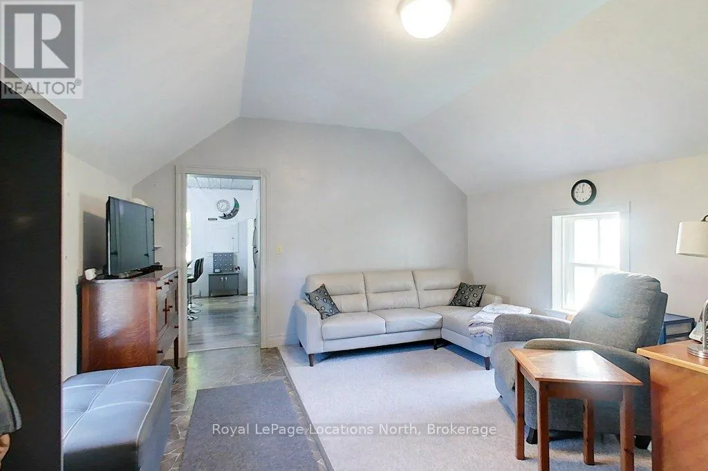 236448 GREY ROAD 13