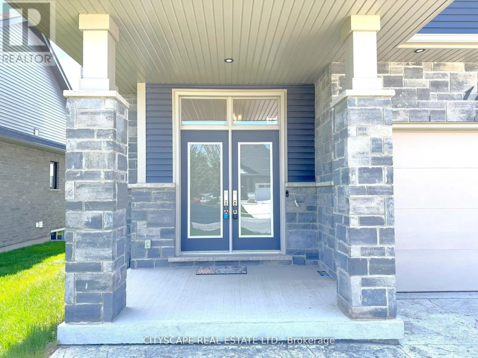 11 HOPKINS STREET