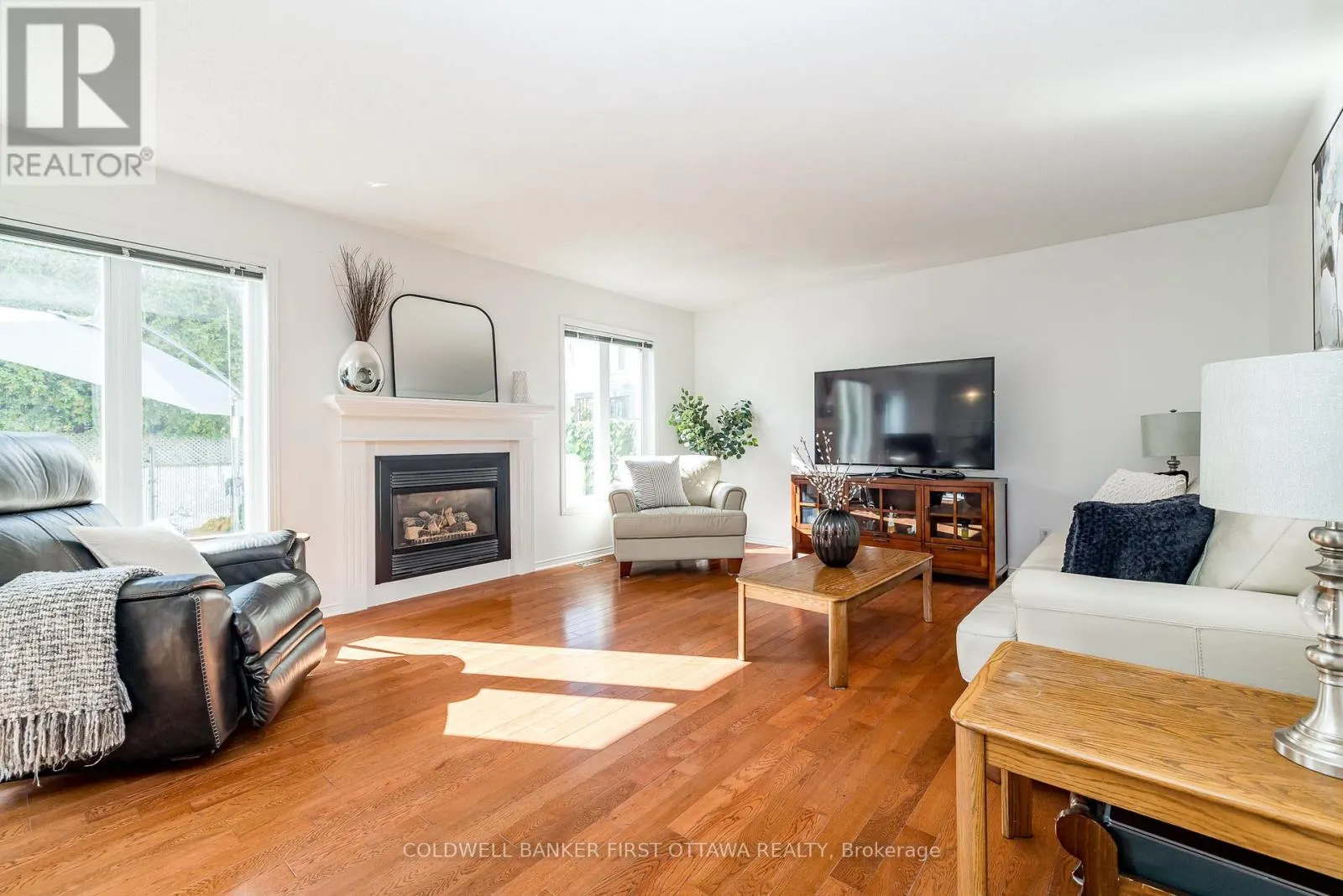 14 VISTAPOINTE DRIVE
