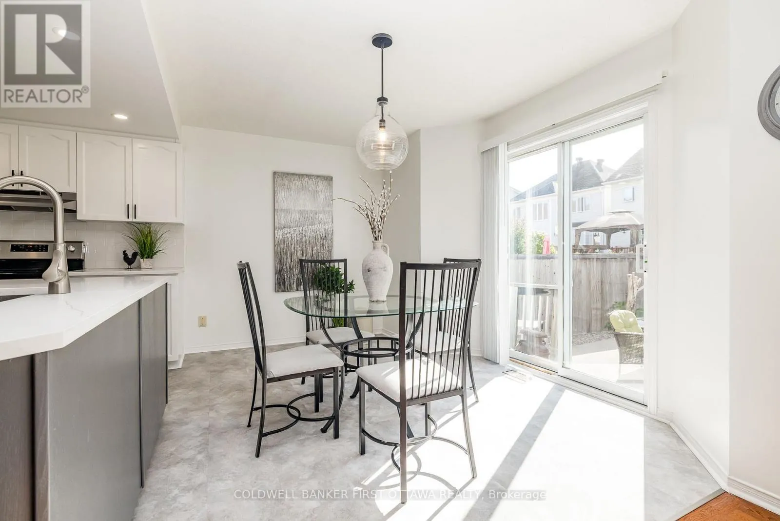 14 VISTAPOINTE DRIVE