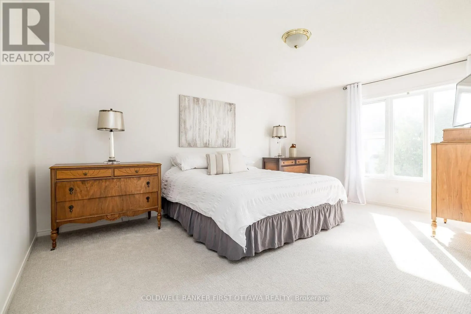 14 VISTAPOINTE DRIVE