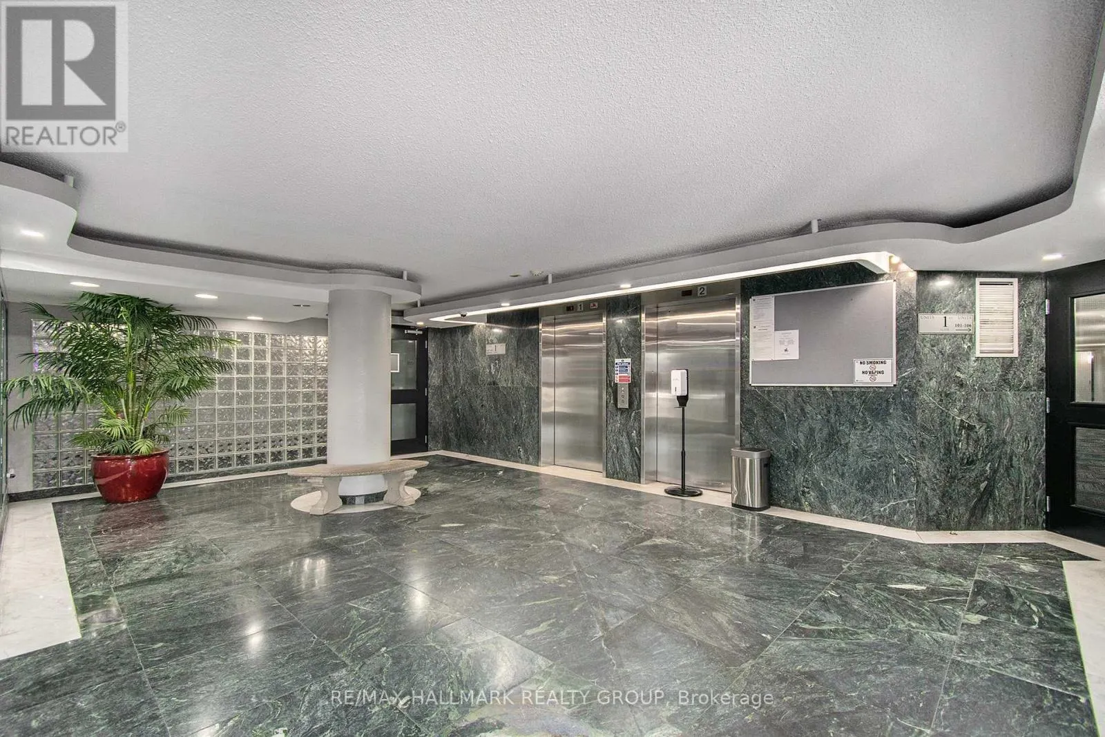 902 - 1440 HERON ROAD