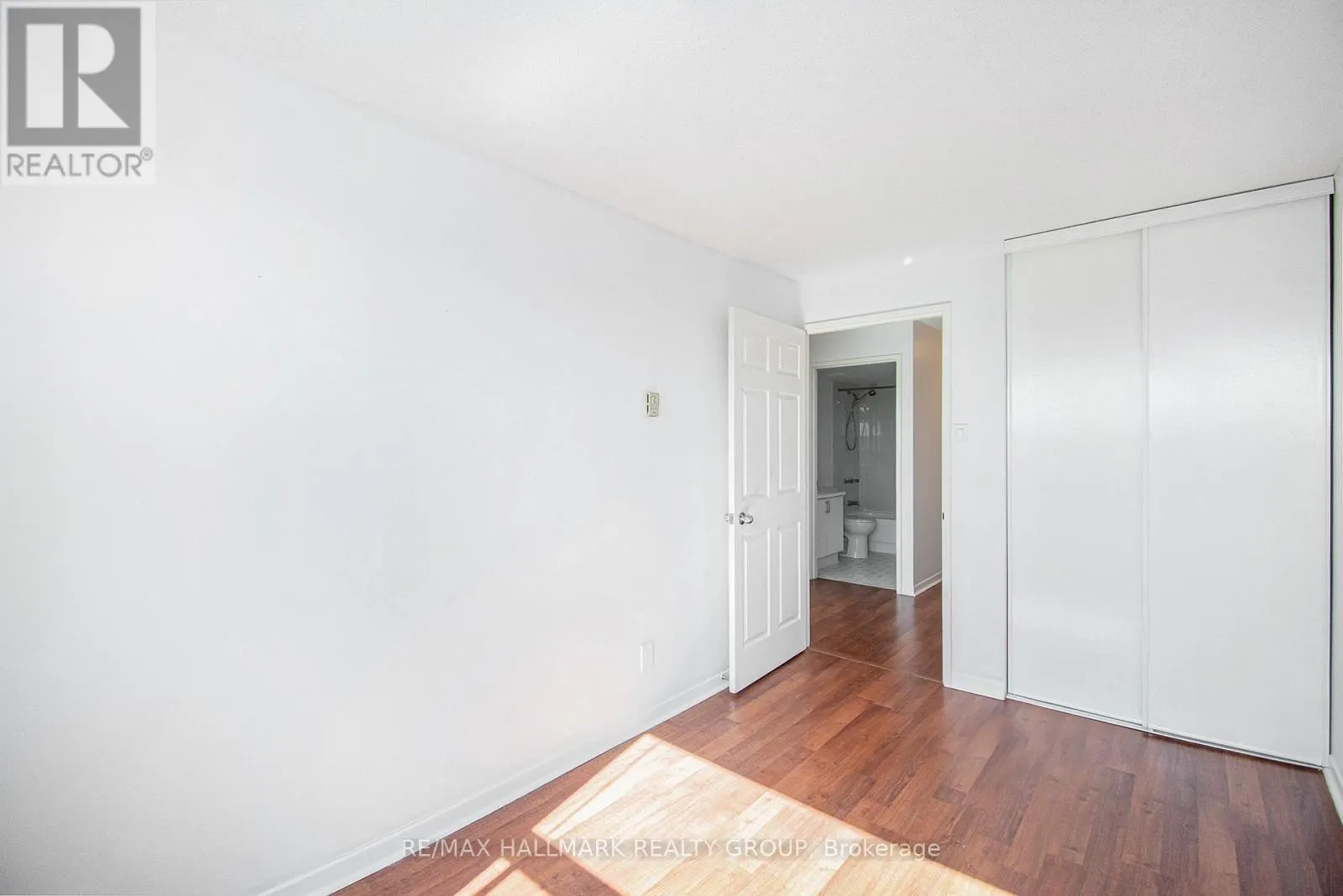 902 - 1440 HERON ROAD
