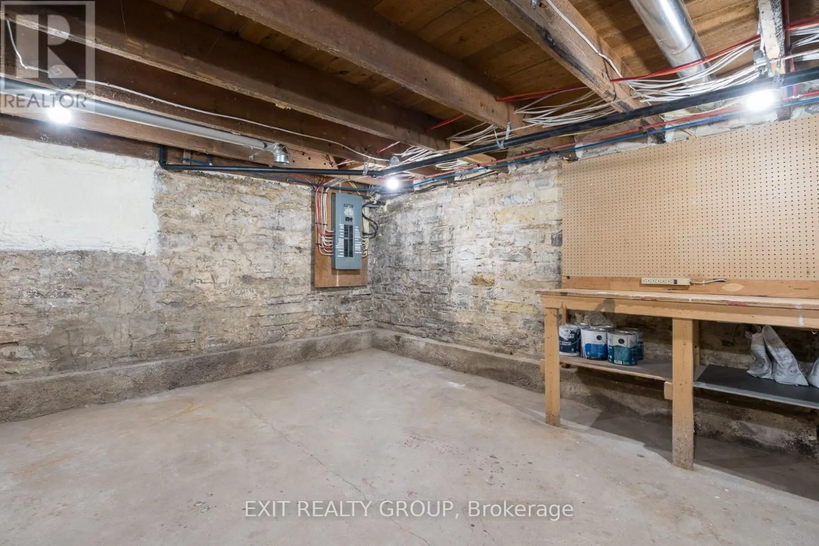 107 FRENCH SETTLEMENT ROAD