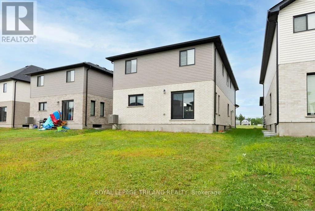 231 ROY MCDONALD DRIVE