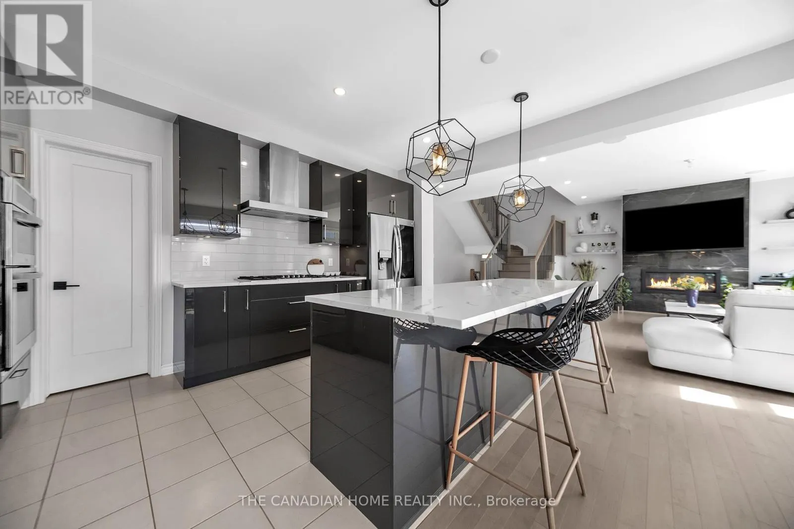 711 MOONFLOWER CRESCENT