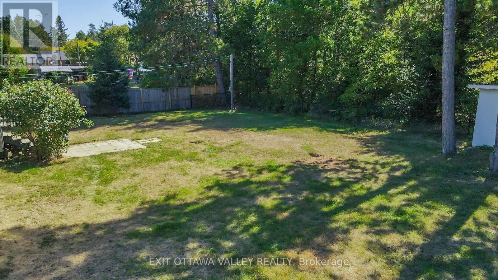 23 SPRUCEDALE AVENUE