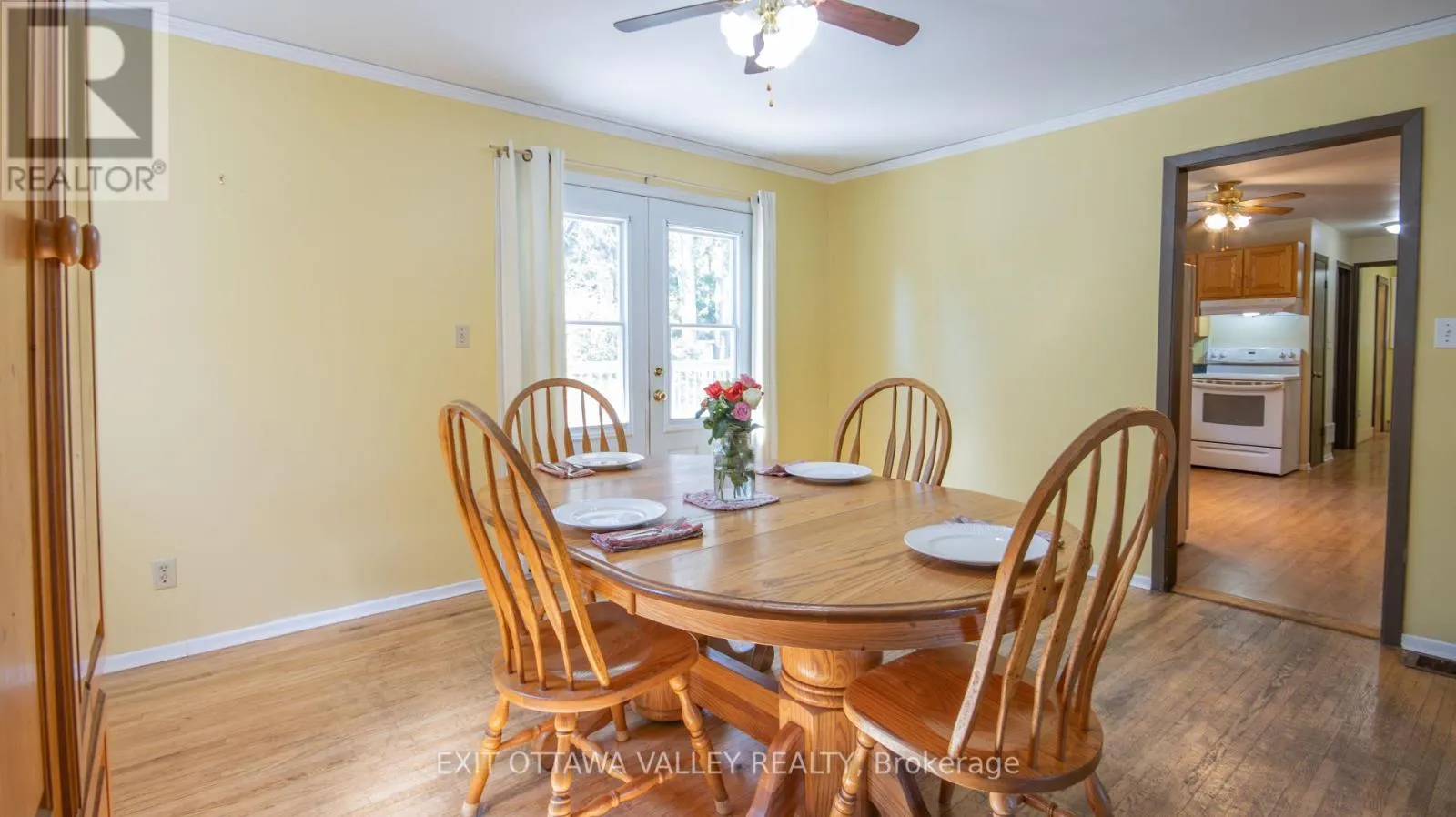 23 SPRUCEDALE AVENUE