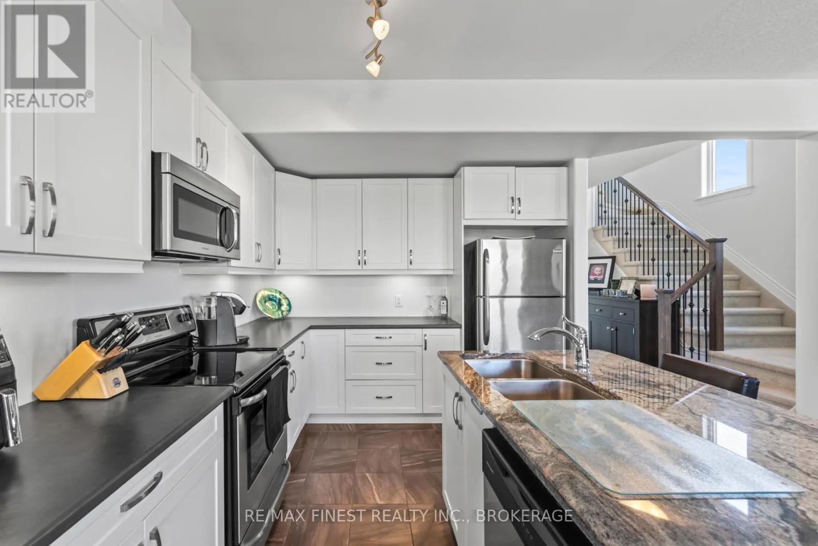 147 SIMURDA COURT