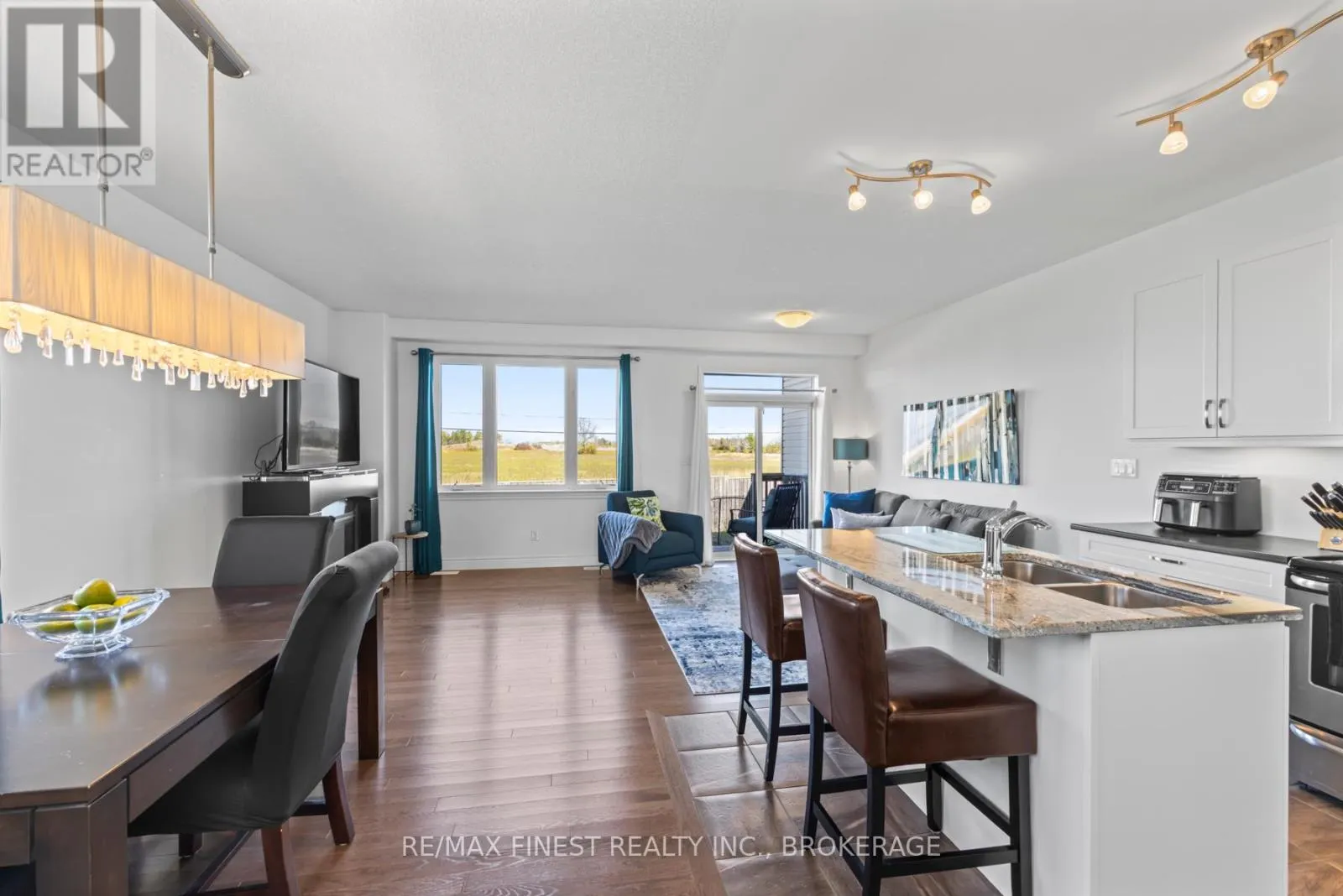 147 SIMURDA COURT