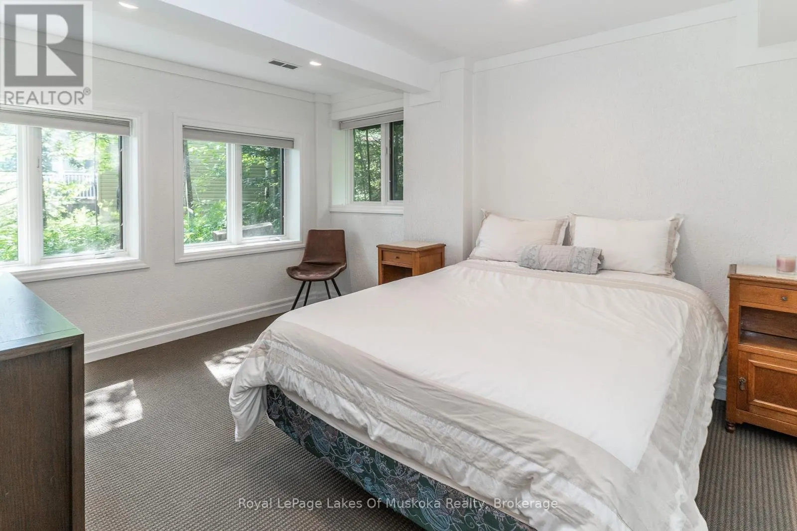 51 PINETREE ROAD