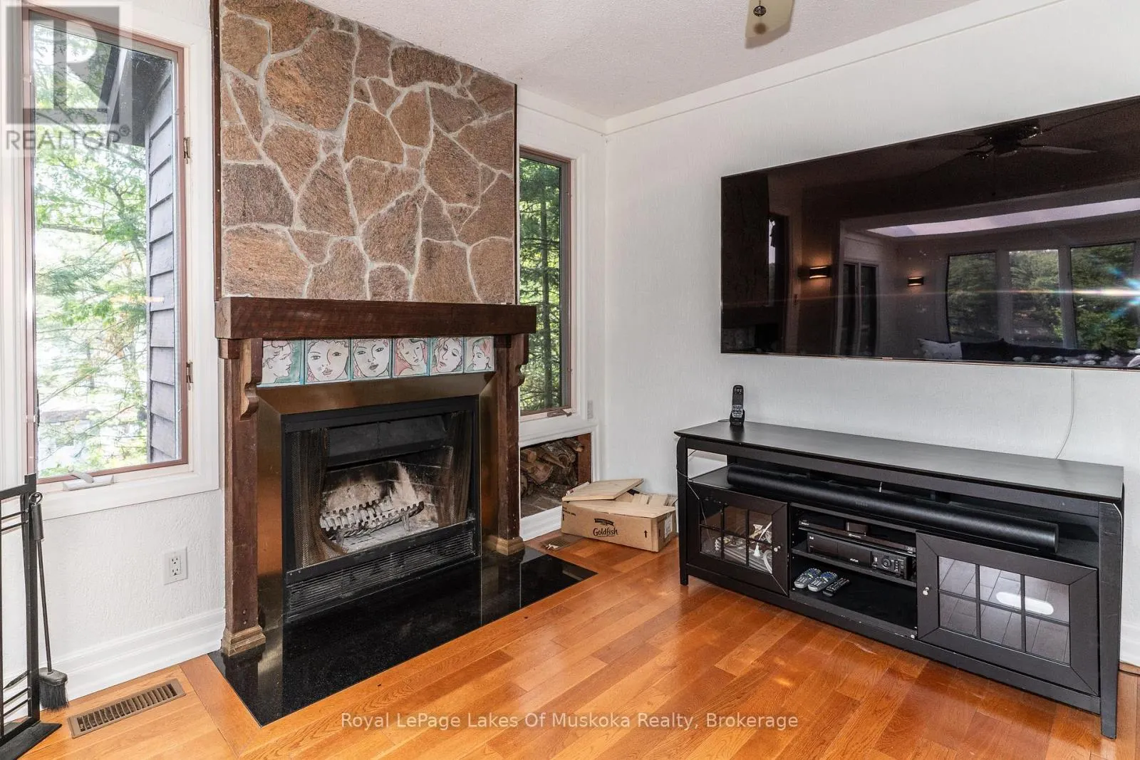 51 PINETREE ROAD