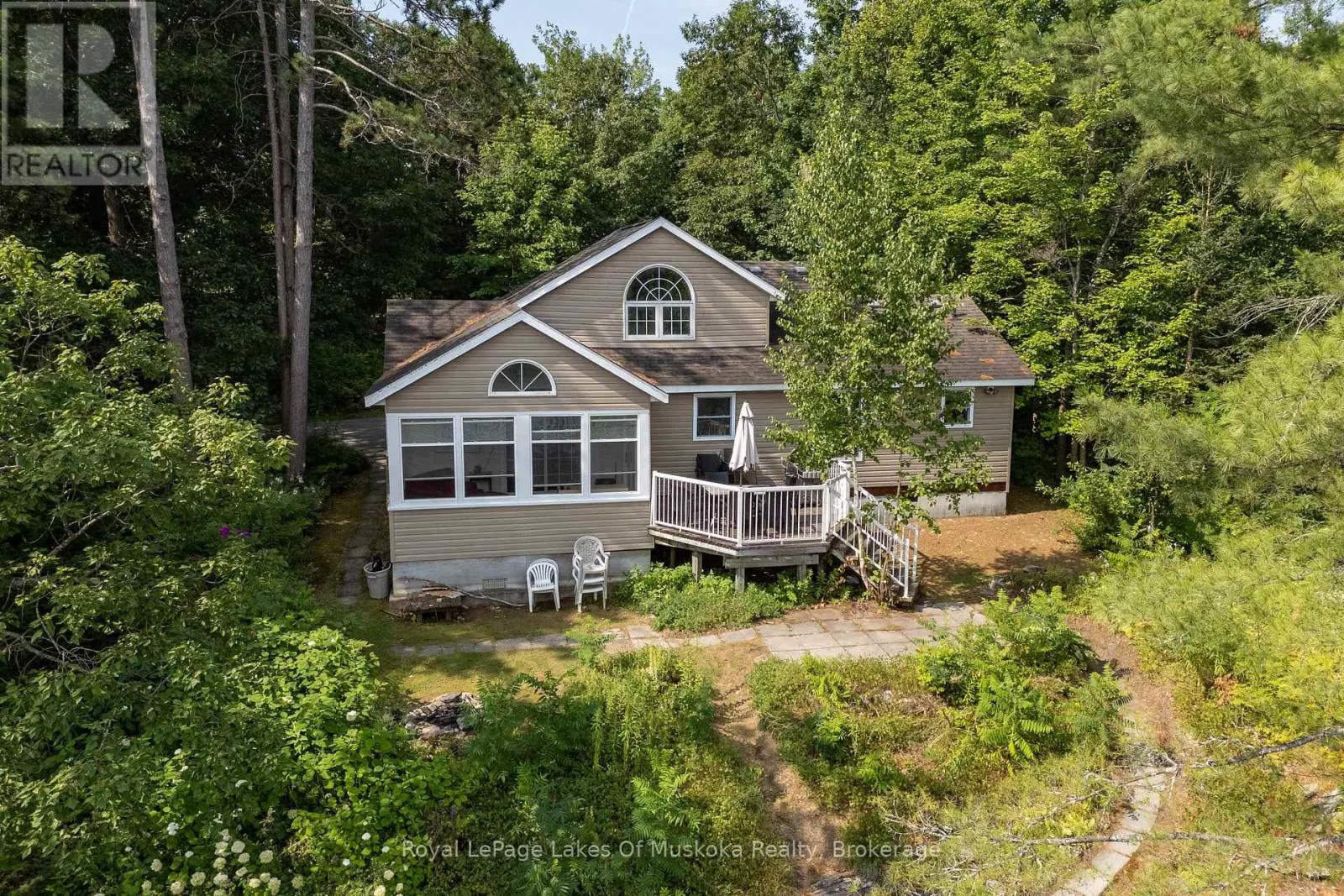 49 PINETREE ROAD