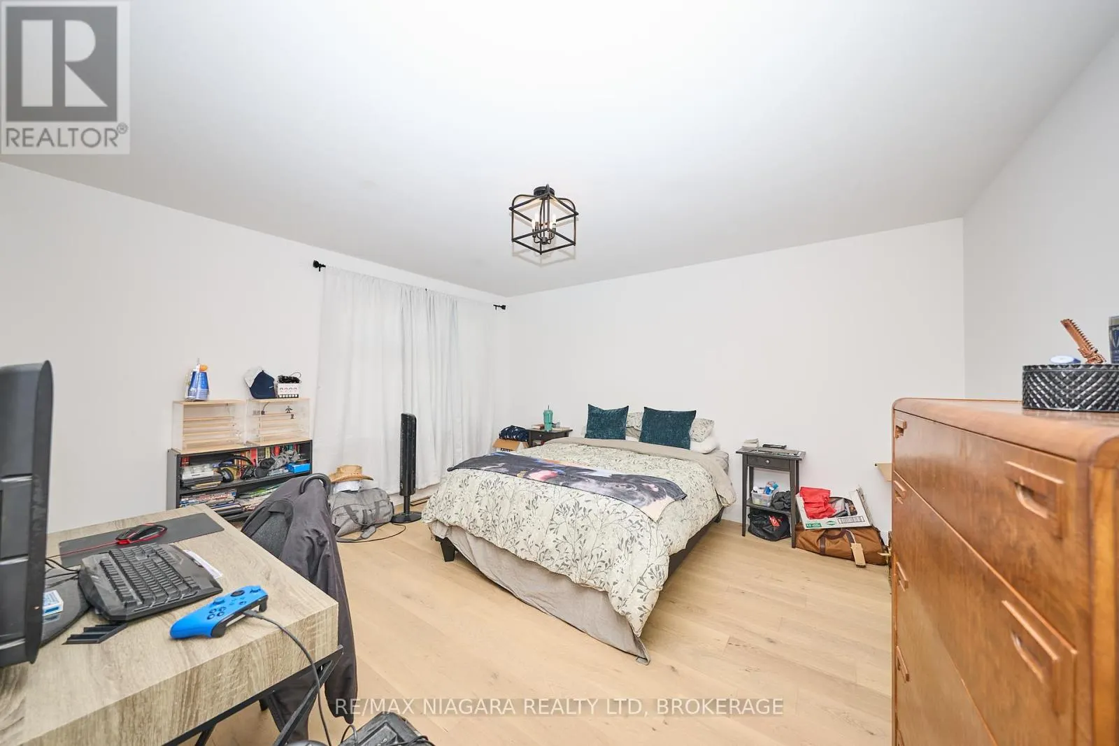 146 HODGKINS AVENUE